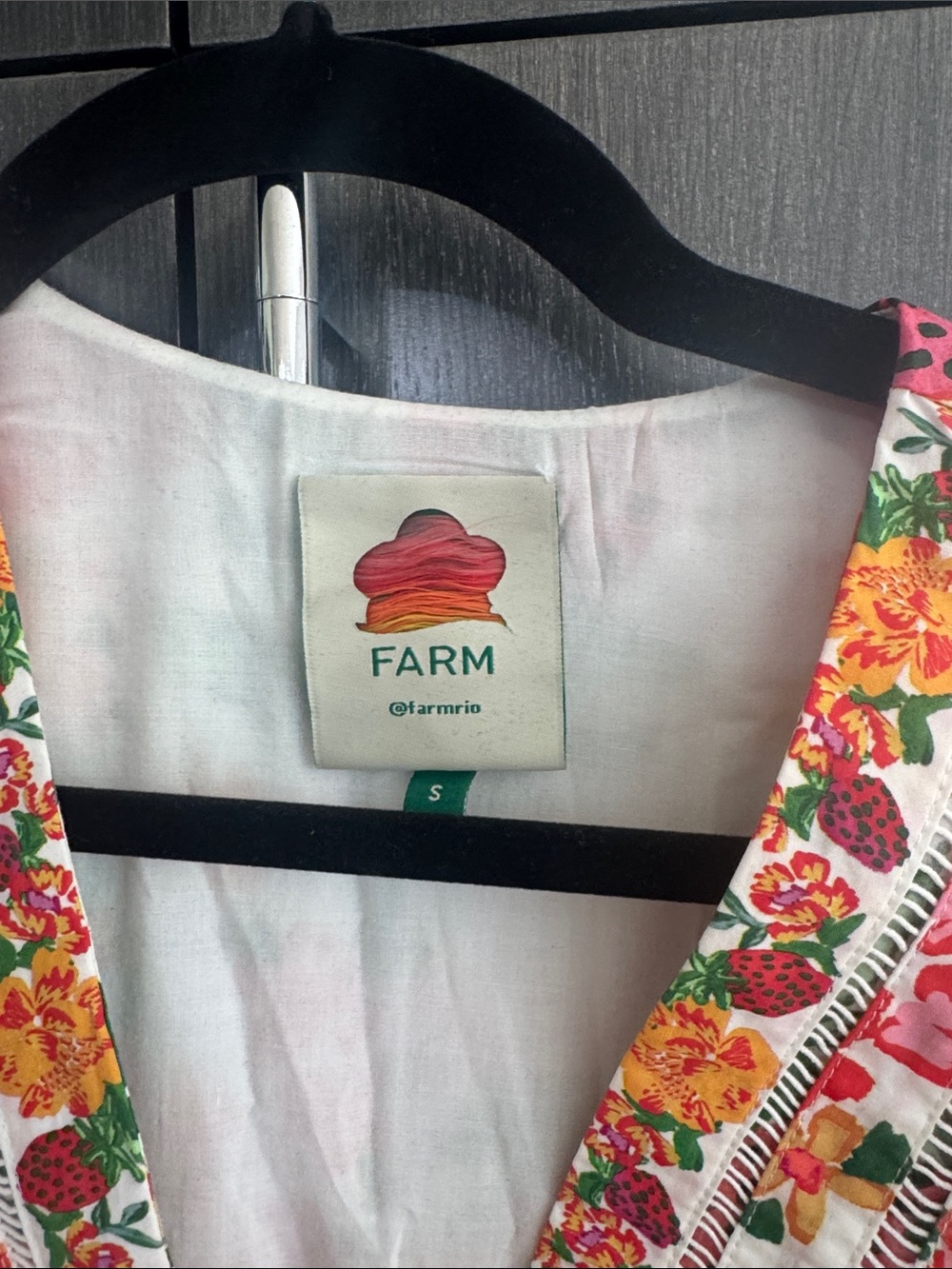 FARM Rio Vibrant Floral Puff-Sleeve Romper in White, Orange & Pink - Picture 2 of 5